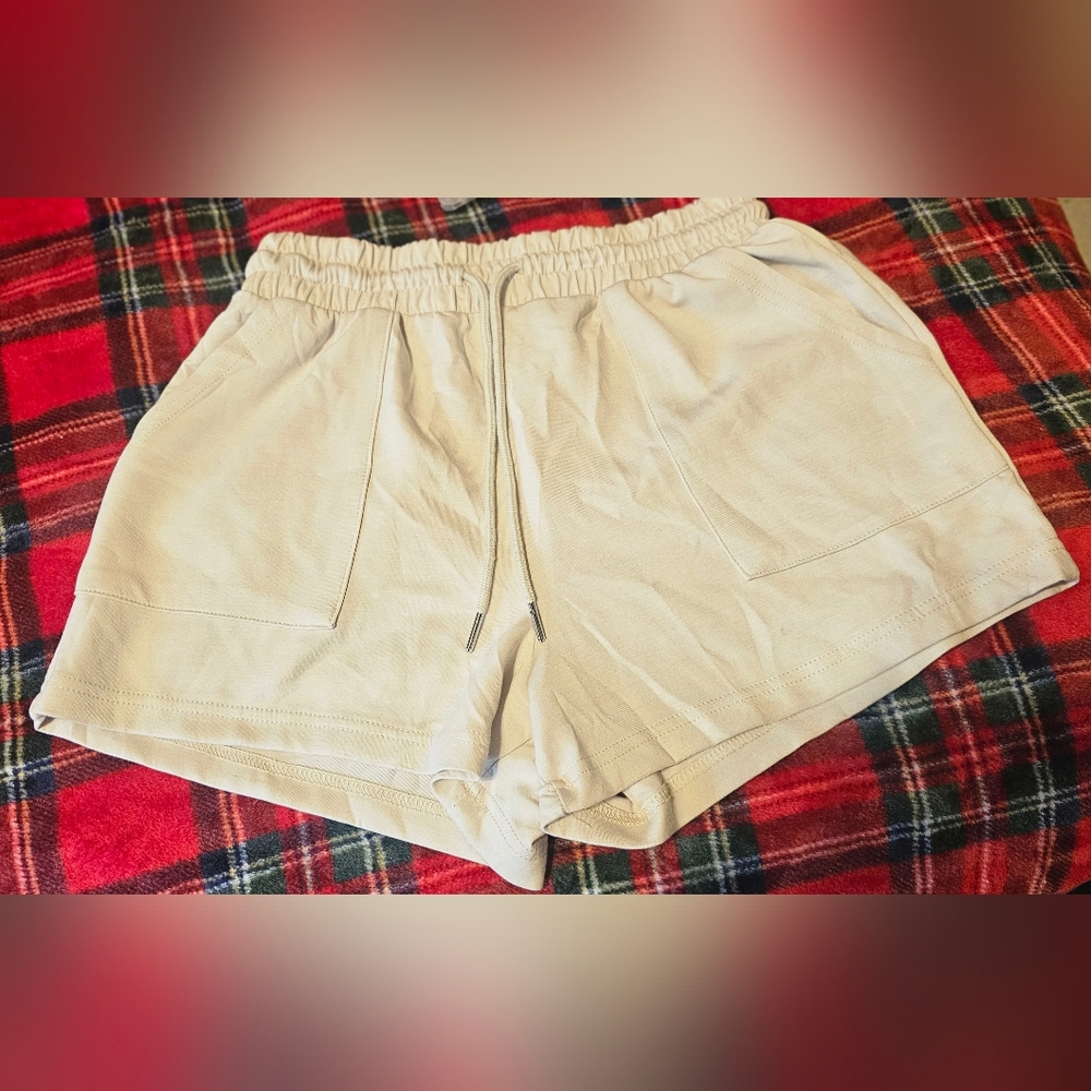 Better Together Athletic Cream Shorts Size Large